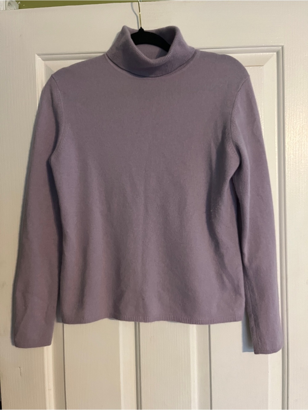 Charter Club 100% cashmere lavender turtleneck sweater in size M #luxury #knitwe